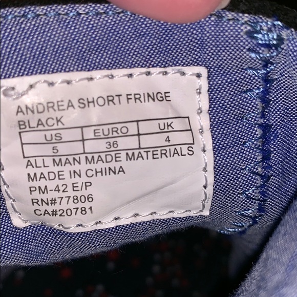 Tommy Hilfiger short fringe boots 👢 - Picture 6 of 6